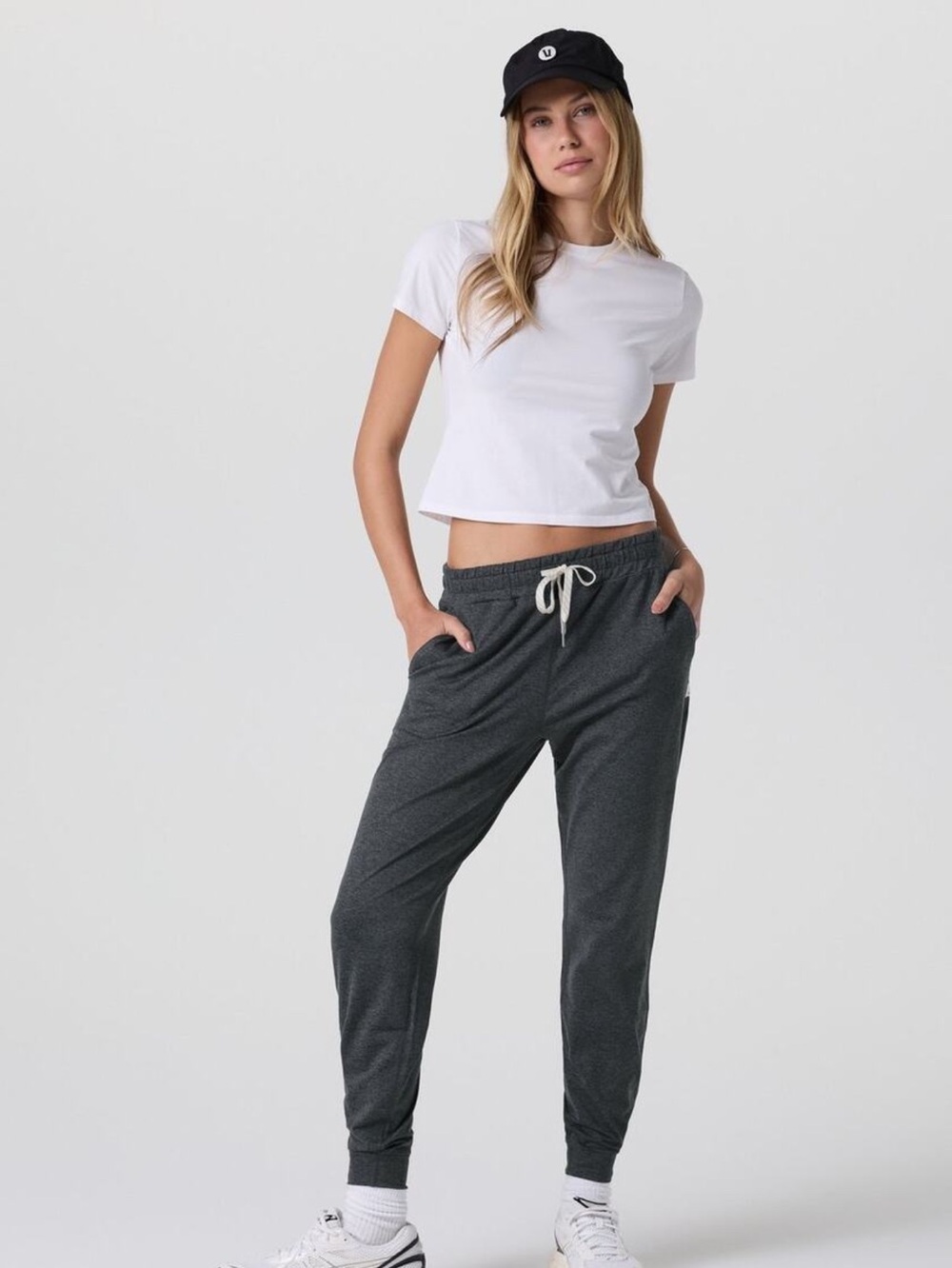 VUORI joggers - Picture 2 of 11